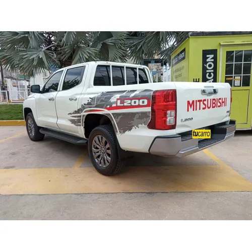 Mitsubishi L200 2024 Blanco Maracay