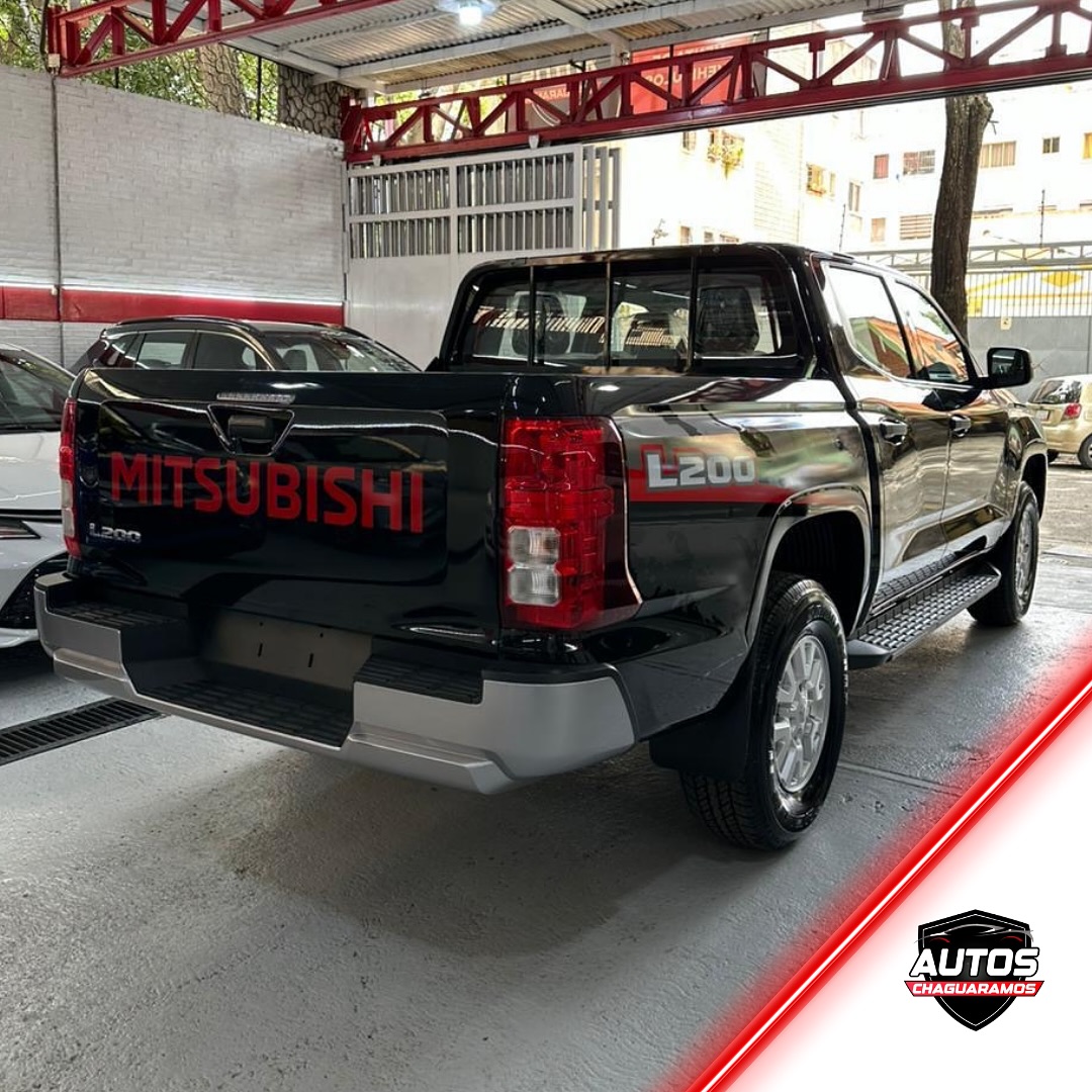 Mitsubishi L200 2024 Negro Caracas