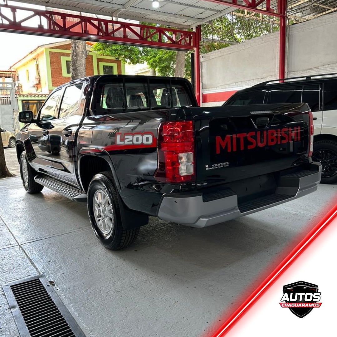Mitsubishi L200 2024 Negro Caracas