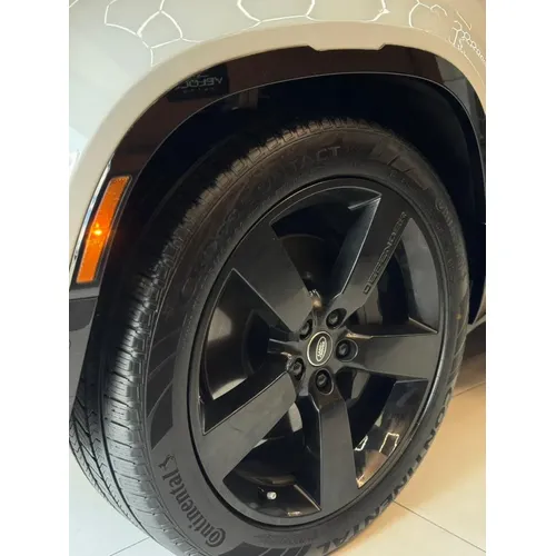 Mitsubishi L200 2024 Plateado Caracas
