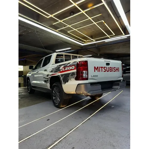Mitsubishi L200 2025 Blanco Caracas