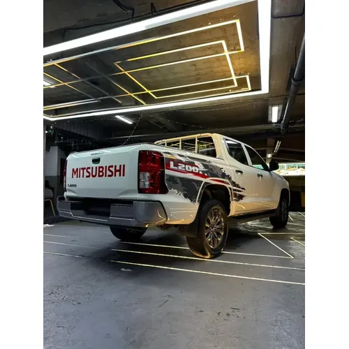 Mitsubishi L200 2025 Blanco Caracas