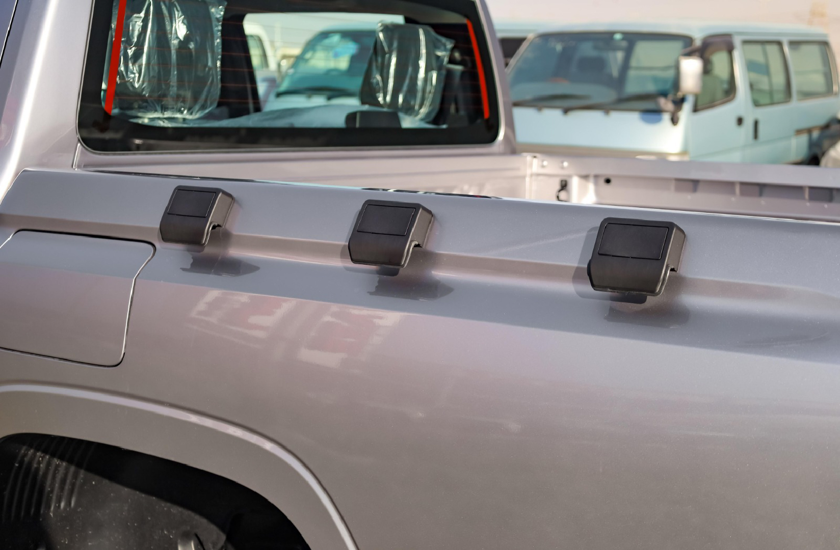 Mitsubishi L200 2025 Gris Caracas