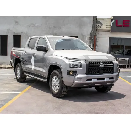 Mitsubishi L200 2026 Blanco Caracas