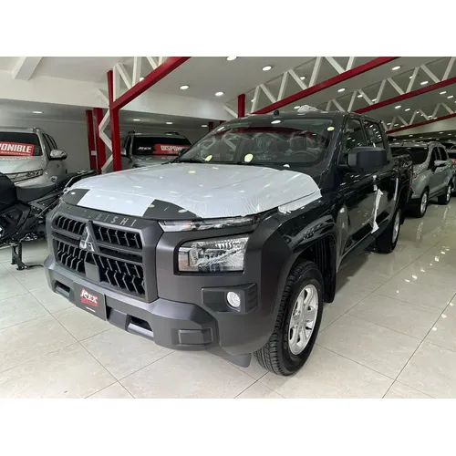 Mitsubishi L200 2025 Negro Caracas