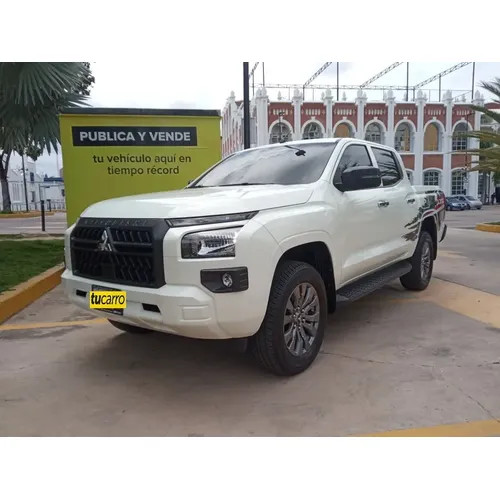 Mitsubishi L200 2024 Blanco Maracay