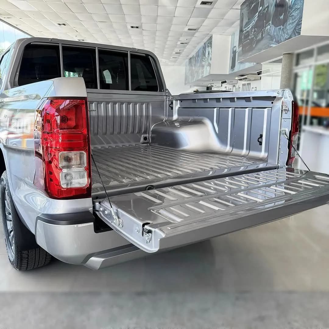 Mitsubishi L200 Full Option 2024 Plateado