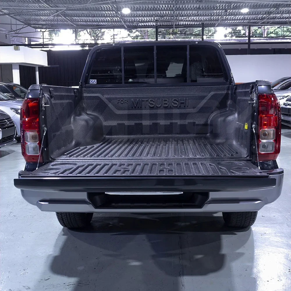Mitsubishi L200 GLS 2026 Gris Caracas