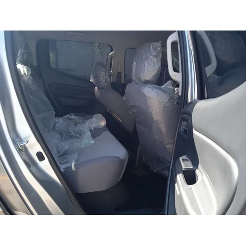 Mitsubishi L200 GLX 2023 Plateado Caracas