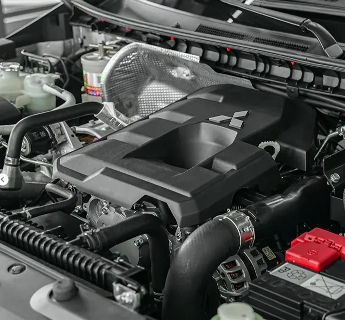 Mitsubishi L200 Glx Full Option 2025 blanco8