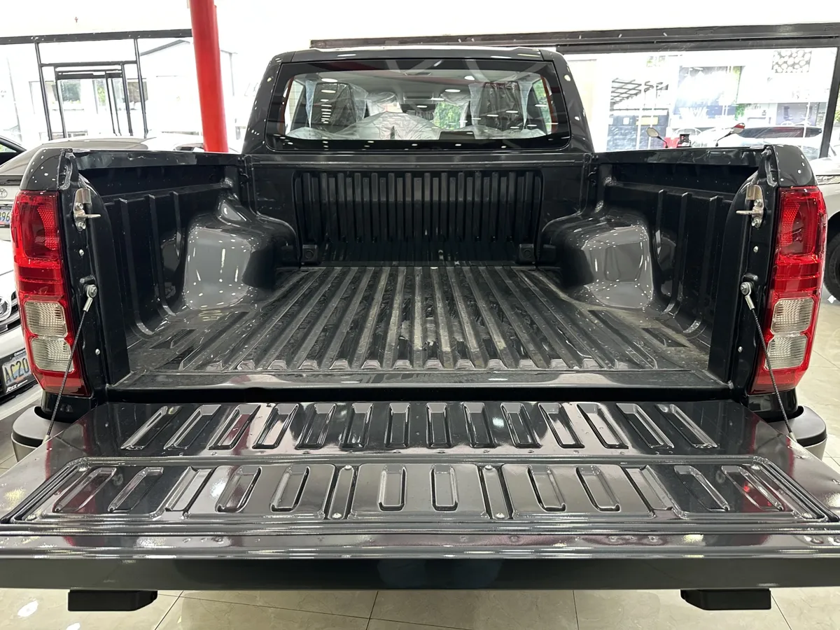 Mitsubishi L200 2025 Gris Caracas