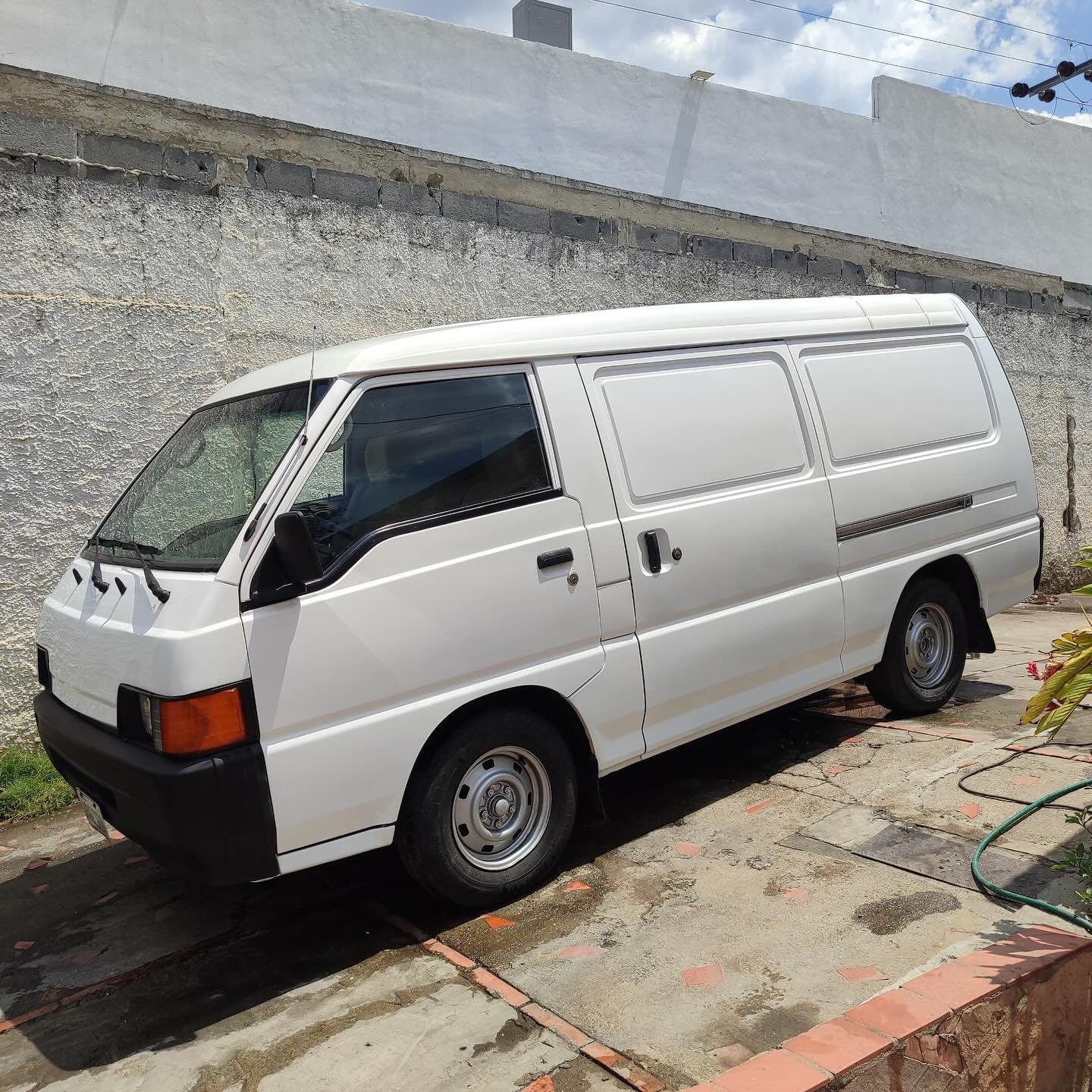 Mitsubishi L300 Panel 2015 Blanca