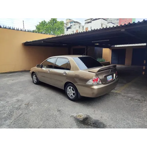 Mitsubishi Lancer 2012 Marrón Caracas
