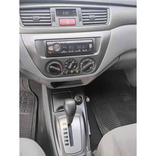 Mitsubishi Lancer GLX 2013 Azul Girardot