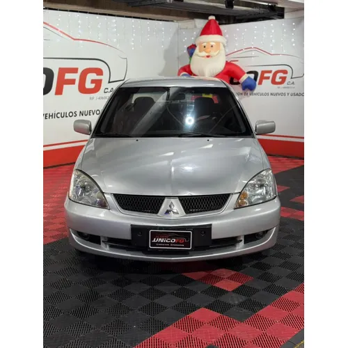 Mitsubishi Lancer GLX 2013 Plateado Caracas