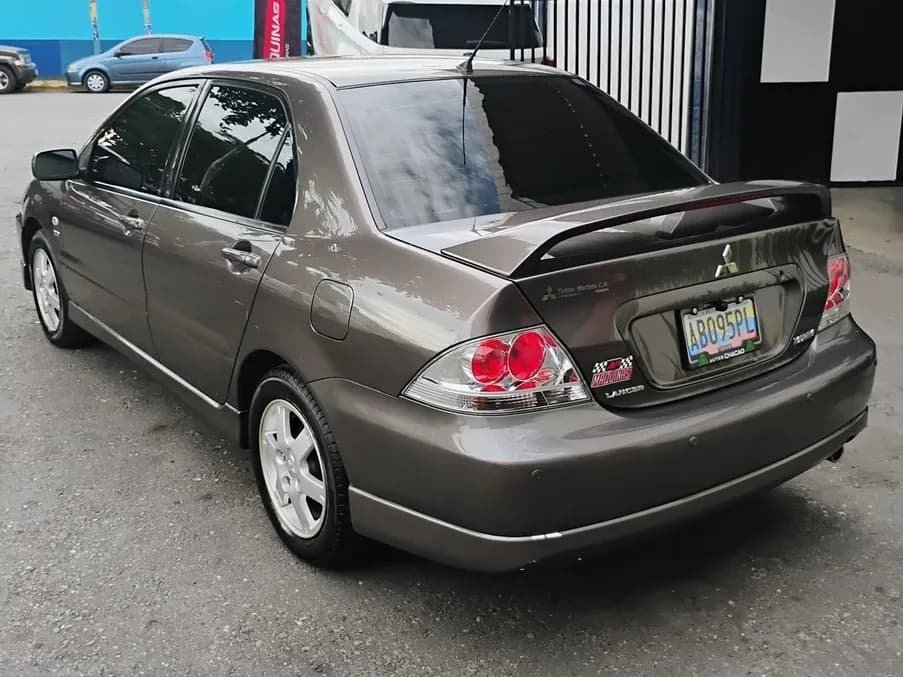 Mitsubishi Lancer Touring 2015 Gris