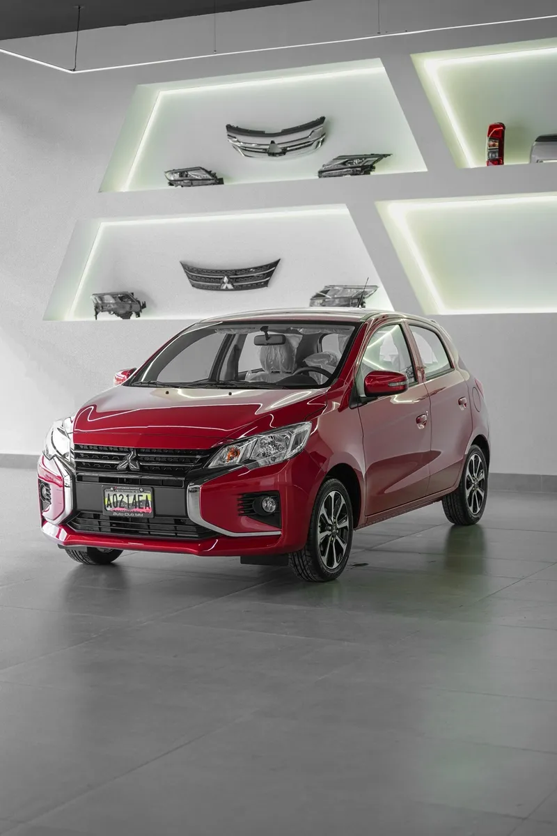 Mitsubishi Mirage GLS 2025 Rojo Valencia