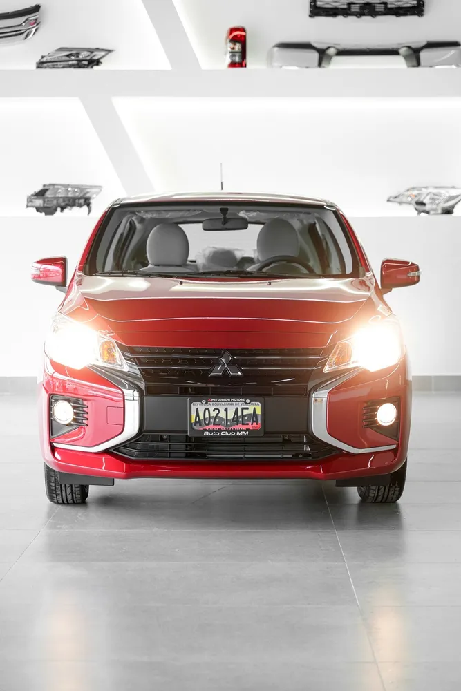 Mitsubishi Mirage GLS 2026 Rojo Valencia