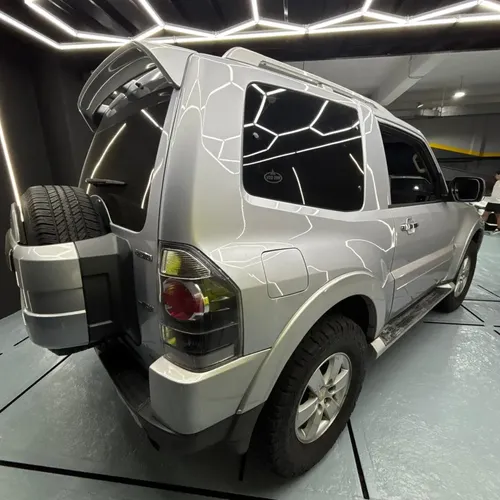 Mitsubishi Montero 2008 Gris Caracas
