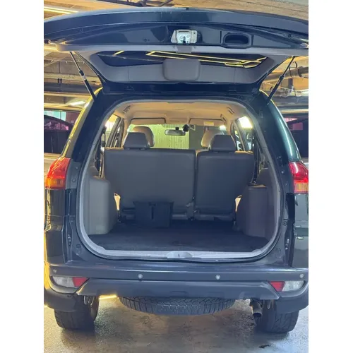 Mitsubishi Montero 2015 Verde Caracas