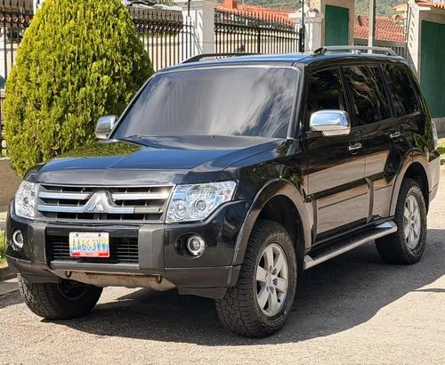 Mitsubishi Montero Limited 2008 Negro Caracas