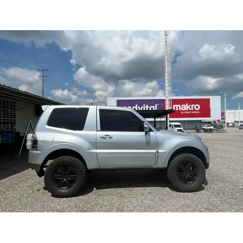 Mitsubishi Montero 2008 Plateado Valencia