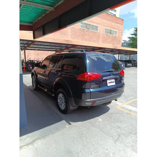 Mitsubishi Montero Sport 2014 Verde Caracas