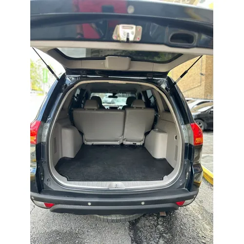 Mitsubishi Montero Sport 2014 Verde Caracas