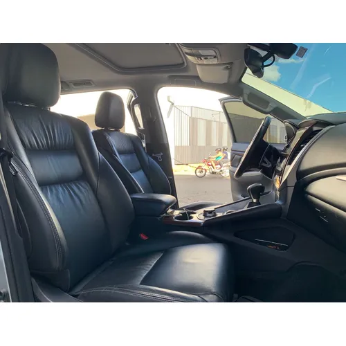 Mitsubishi Montero IO 2019 Plateado Caracas