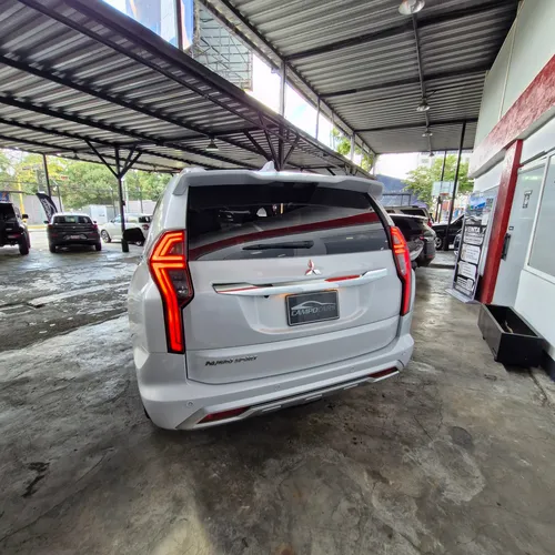 Mitsubishi Montero Sport 2020 Blanco Caracas