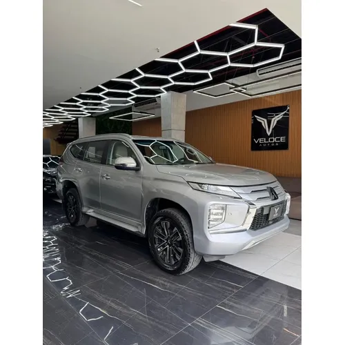 Mitsubishi Montero Sport 2020 Plateado Caracas