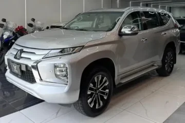 Mitsubishi Montero Sport 2020 Plata