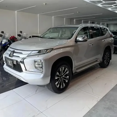 Mitsubishi Montero Sport 2020 Plateado Caracas