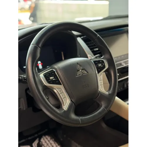 Mitsubishi Montero Sport 2020 Plateado Caracas