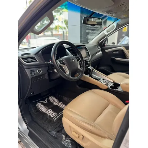 Mitsubishi Montero Sport 2020 Plateado Caracas