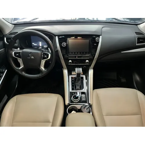 Mitsubishi Montero Sport 2023 Negro Caracas