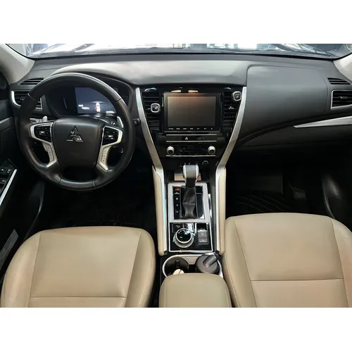 Mitsubishi Montero Sport 2023 Negro Caracas