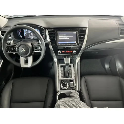 Mitsubishi Montero Sport 2025 Blanco Caracas