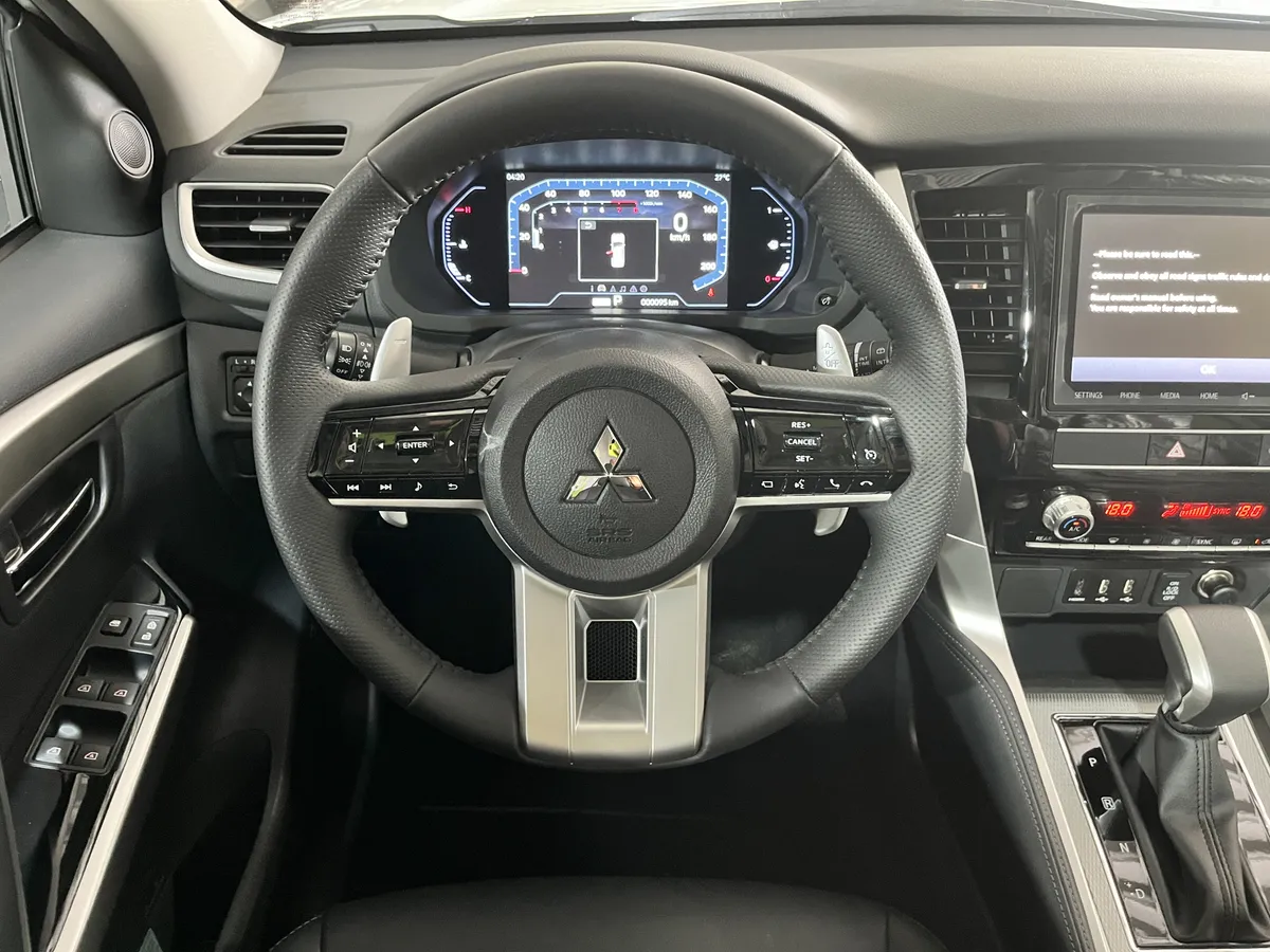 Mitsubishi Montero Sport 2025 Blanco Caracas