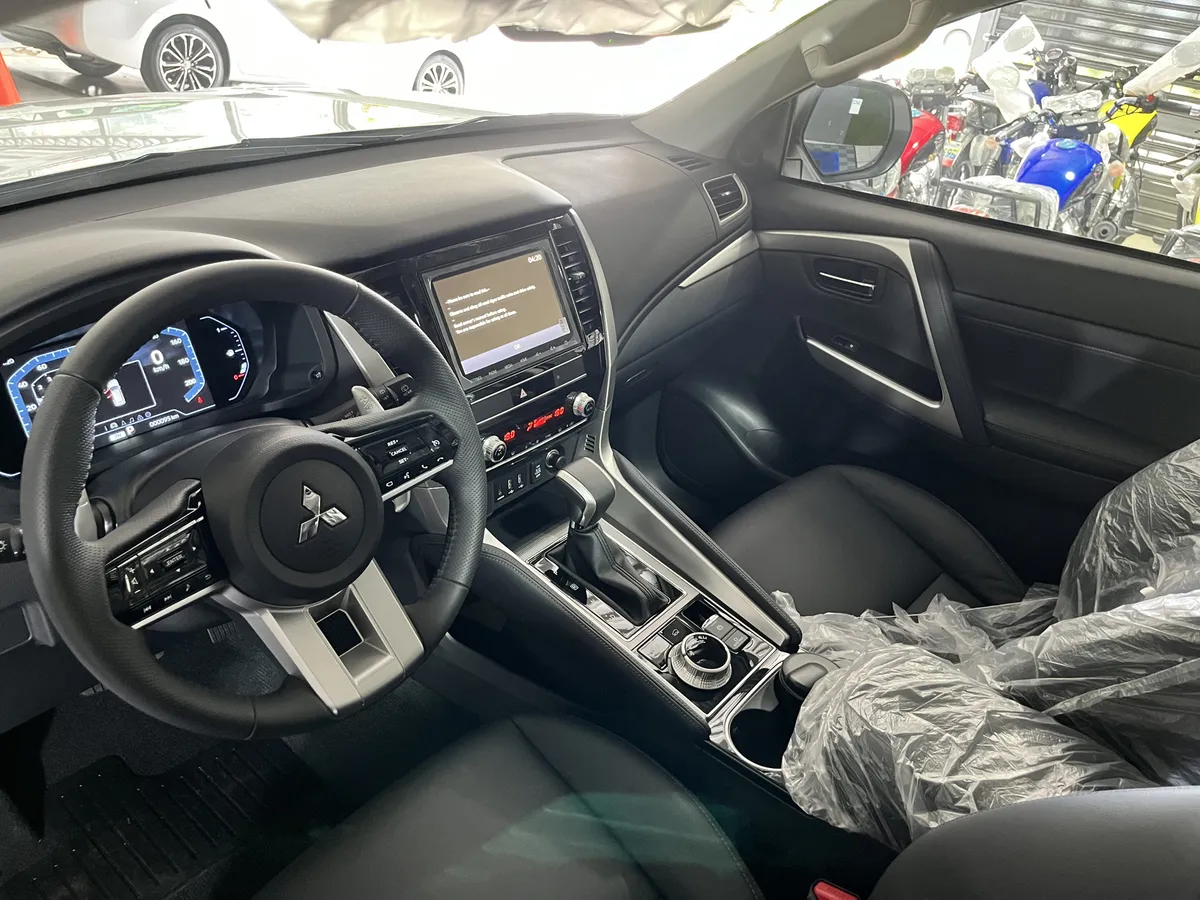 Mitsubishi Montero Sport 2025 Blanco Caracas