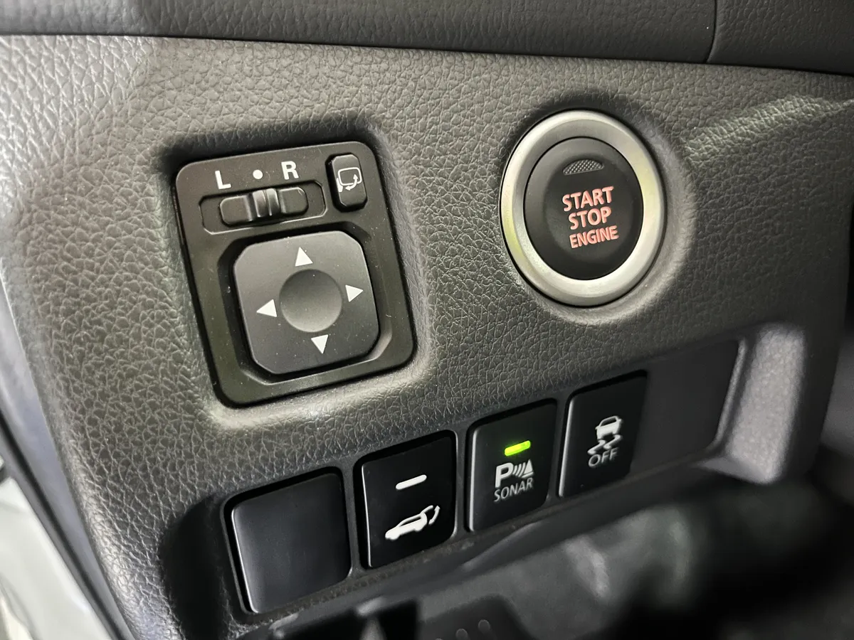Mitsubishi Montero Sport 2025 blanco9