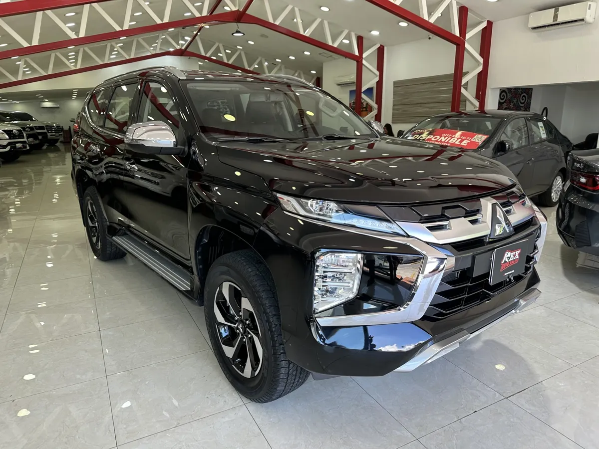 Mitsubishi Montero Sport 2025 Negro Caracas