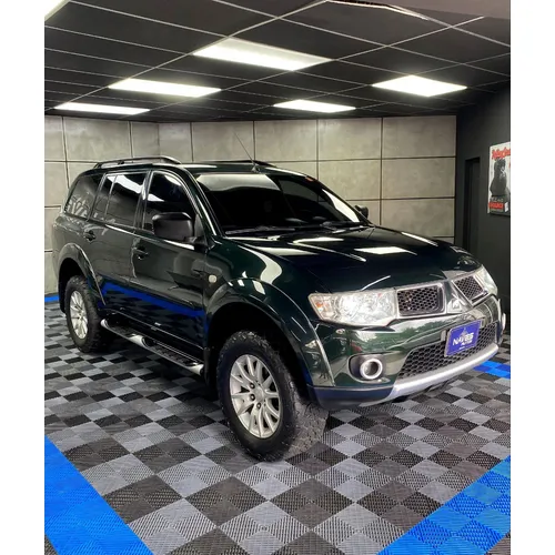 Mitsubishi Montero Sport GLX 2014 Verde Caracas