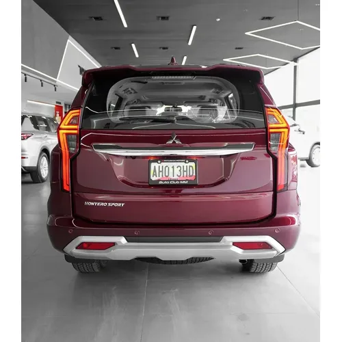 Mitsubishi Montero Sport 2026 Rojo Valencia