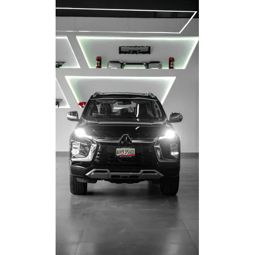 Mitsubishi Montero Sport 2026 Negro Valencia