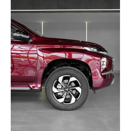 Mitsubishi Montero Sport 2026 Rojo Valencia
