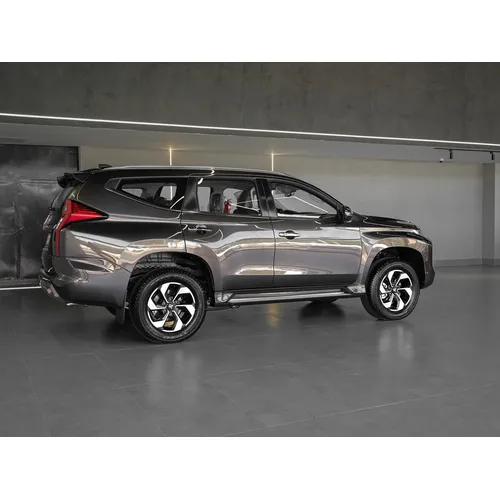 Mitsubishi Montero Sport 2026 Marrón Valencia