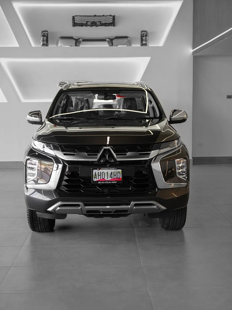Mitsubishi Montero Sport 2025 Marrón Valencia