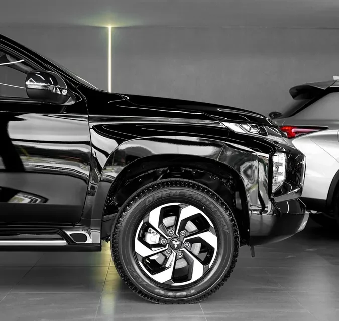 Mitsubishi Montero Sport 4wd Full Option negro2