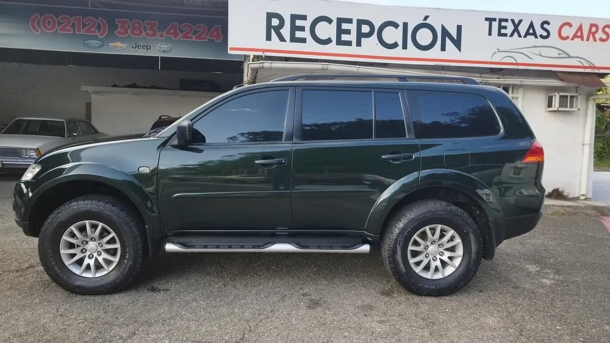 Mitsubishi Montero Sport 4x4 Automática 2015 verde